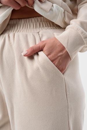 ed40b7df-94ad-4e16-b0af-4182b87a9ede